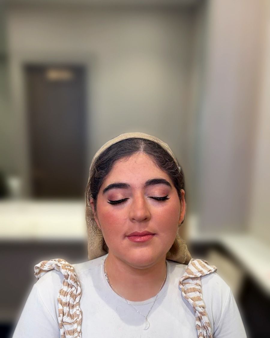 Close detail of a soft shimmer eye, eyes lowered